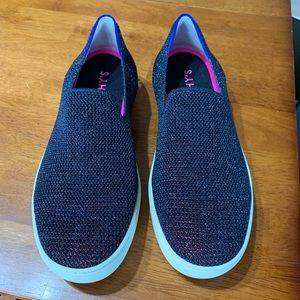 Rothys Sneakers - Black Friday Metallic Lattice